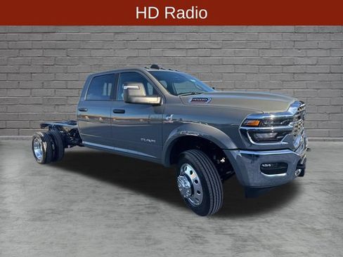 New 2026 RAM 4500 4x4 Crew Cab DRW image 7