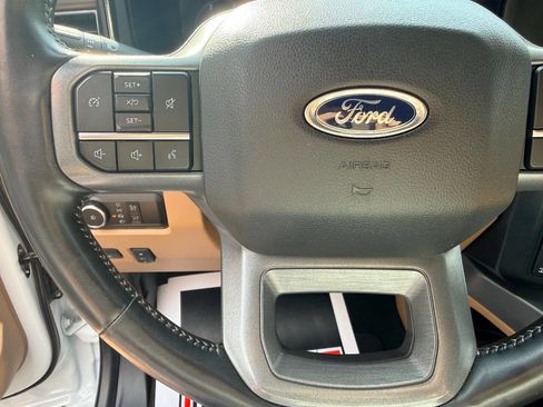 Used 2023 Ford F250 Lariat w/ Chrome Package image 25