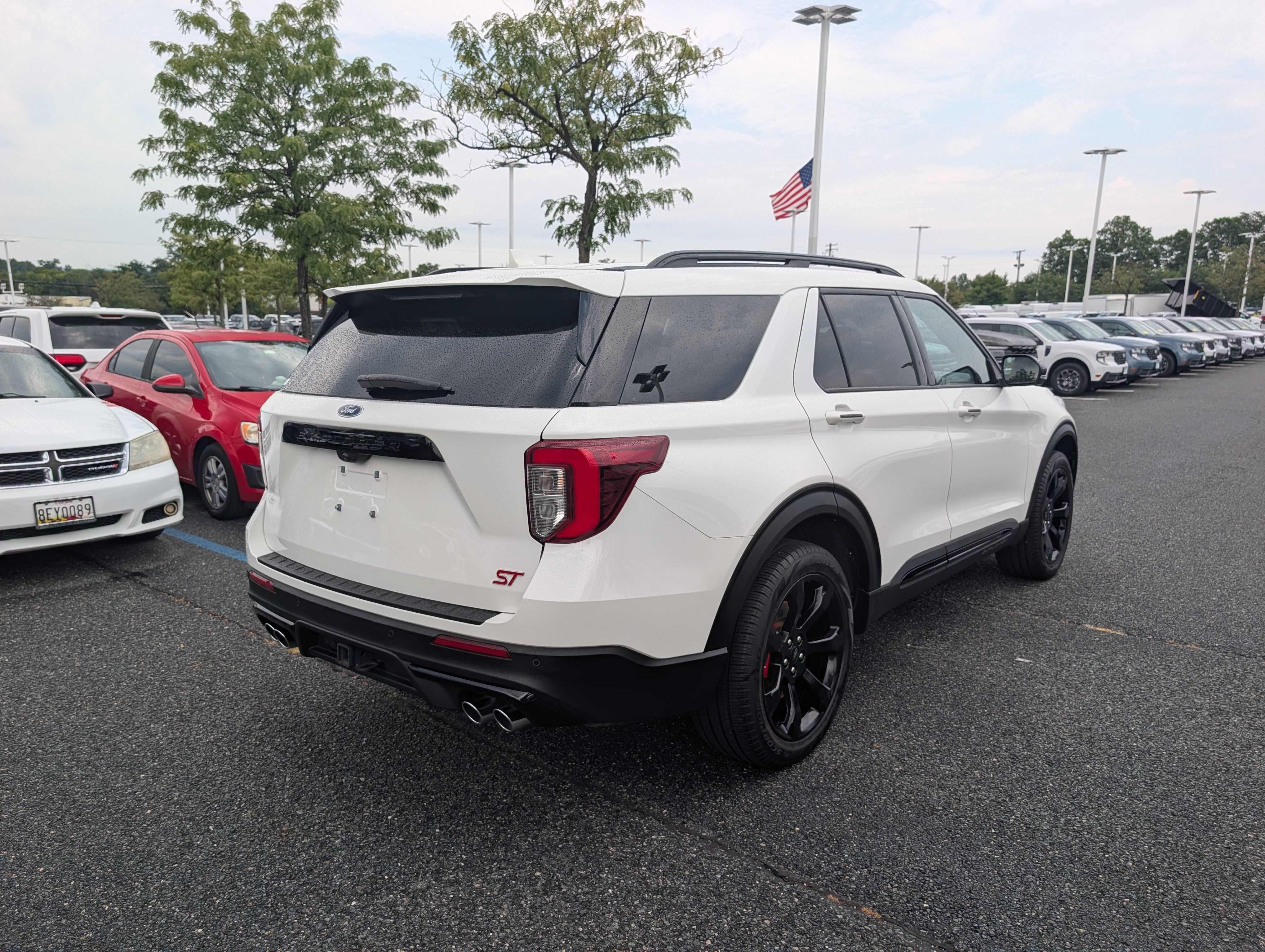 Certified 2023 Ford Explorer ST w/ Equipment Group 401A AWD/4WD image 4