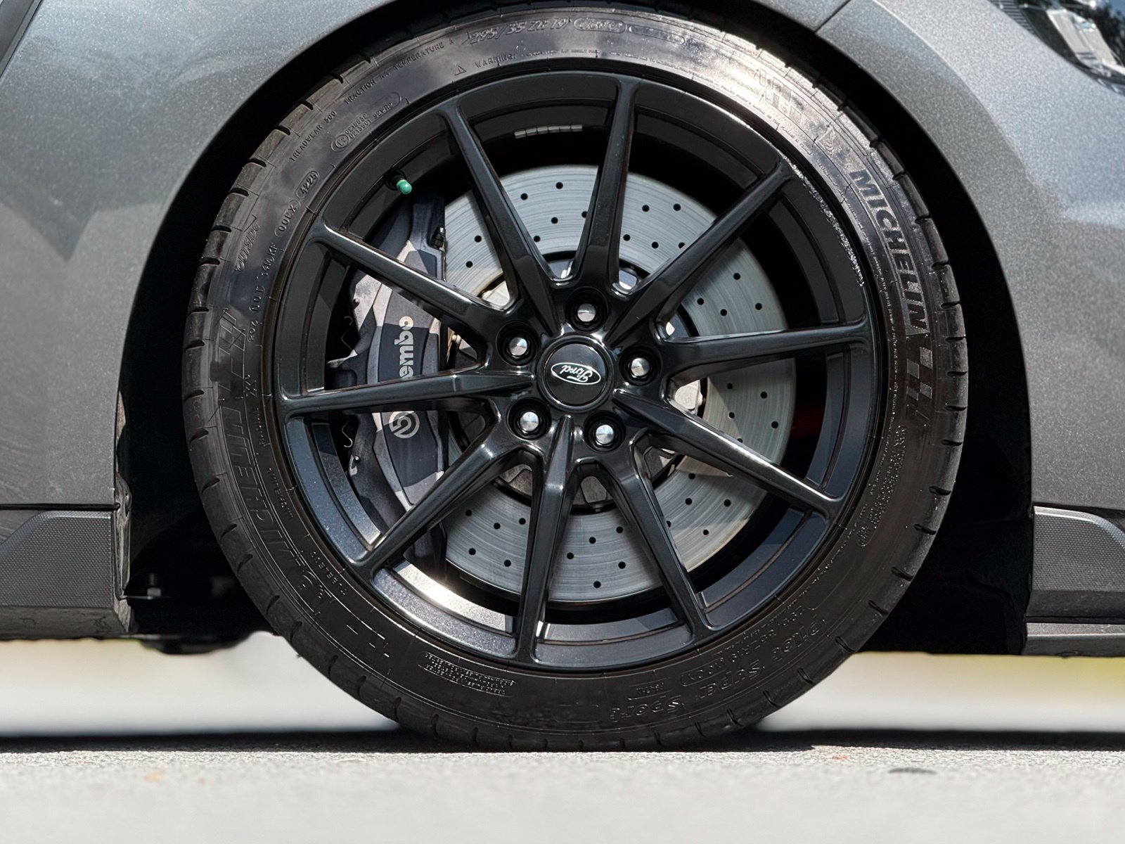 Used 2017 Ford Mustang Shelby GT350 RWD image 19
