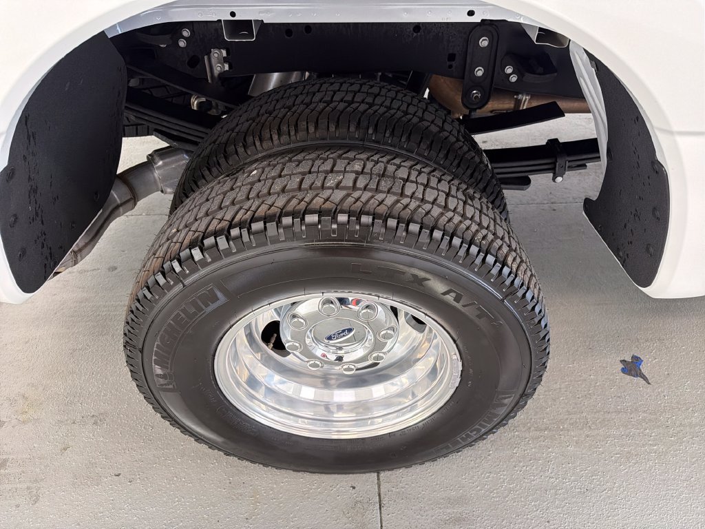 Used 2024 Ford F350 Lariat AWD/4WD image 5