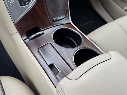 Used 2015 Toyota Venza XLE w/ XLE Premium Package image 24