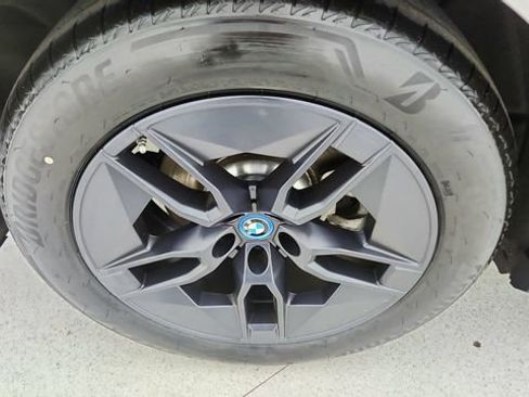 Used 2023 BMW iX xDrive50 w/ Premium Package image 58