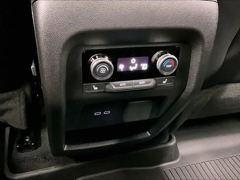 Used 2025 Buick Enclave Avenir w/ Super Cruise Package image 33