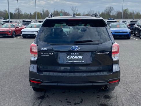 Used 2018 Subaru Forester 2.5i Touring AWD/4WD image 6