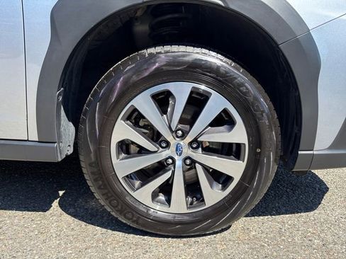 Certified 2025 Subaru Outback Premium AWD/4WD image 27