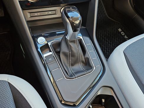 New 2026 Volkswagen Taos S image 13