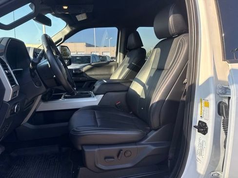 Used 2022 Ford F250 Lariat w/ Lariat Ultimate Package AWD/4WD image 11