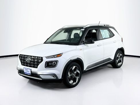 Used 2023 Hyundai Venue Limited FWD image 1
