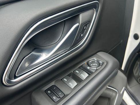 Used 2022 Chevrolet Tahoe Z71 image 23