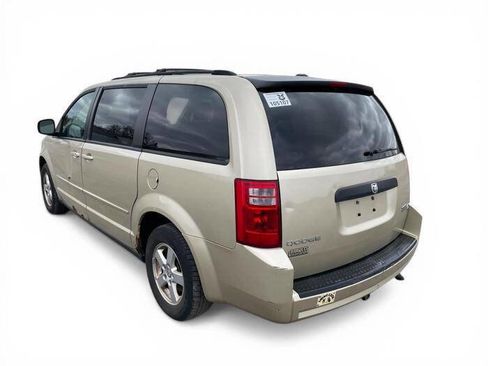 Used 2010 Dodge Grand Caravan Hero FWD image 3