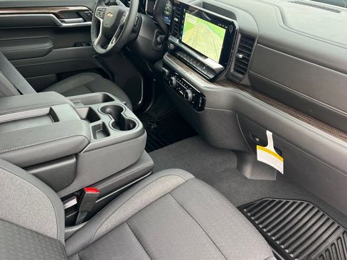 New 2026 Chevrolet Silverado 1500 LT w/ All Star Edition Plus image 12
