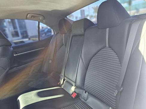 Used 2020 Toyota Camry SE w/ Carpet Mat Package FWD image 21