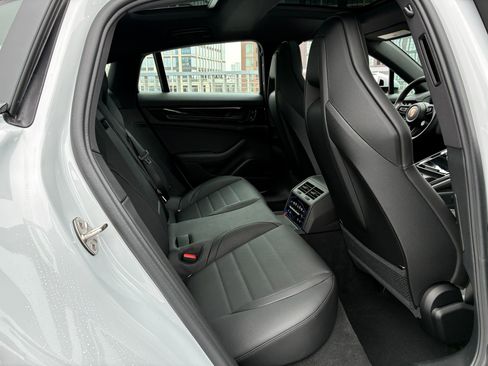 New 2026 Porsche Panamera image 22