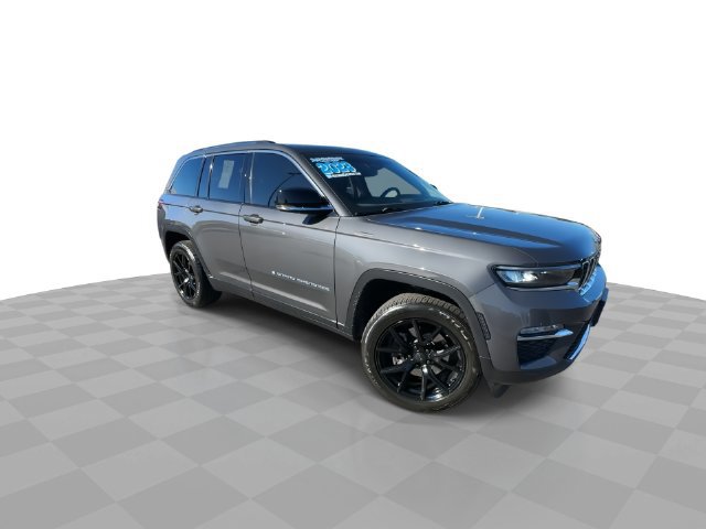Used 2023 Jeep Grand Cherokee 4WD 4xe image 2