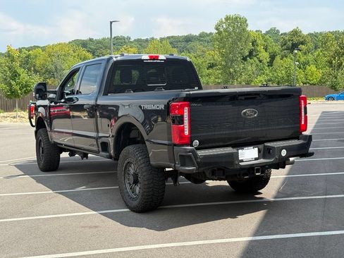 Used 2024 Ford F250 Lariat w/ Lariat Ultimate Package AWD/4WD image 11