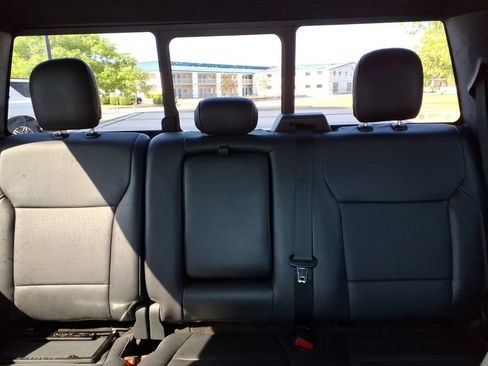 Used 2021 Ford F150 Lariat w/ Equipment Group 502A High AWD/4WD image 15