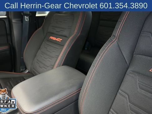 Used 2024 Nissan Frontier PRO-4X w/ Technology Package AWD/4WD image 14