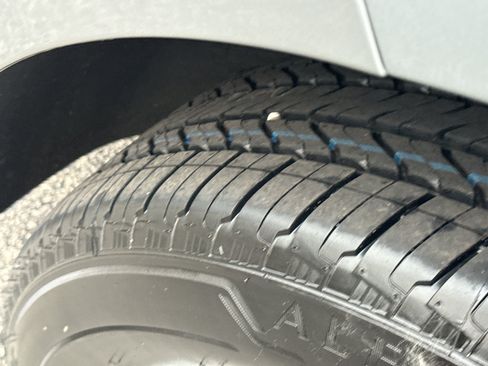 Certified 2024 Chevrolet Equinox LT AWD/4WD image 10