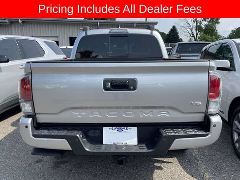 Used 2022 Toyota Tacoma TRD Sport w/ Technology Package AWD/4WD image 9