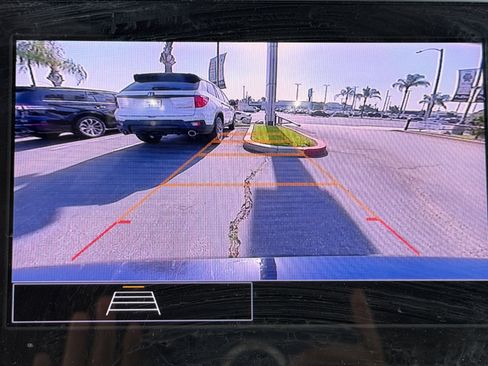 Used 2023 Chevrolet Malibu LT FWD image 24