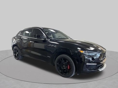 Used 2019 Maserati Levante S GranLusso AWD/4WD image 4