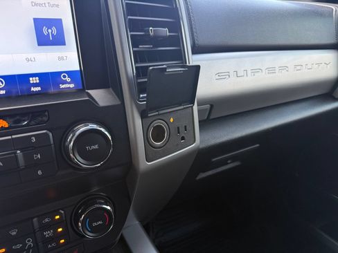 Used 2021 Ford F350 Lariat AWD/4WD image 28
