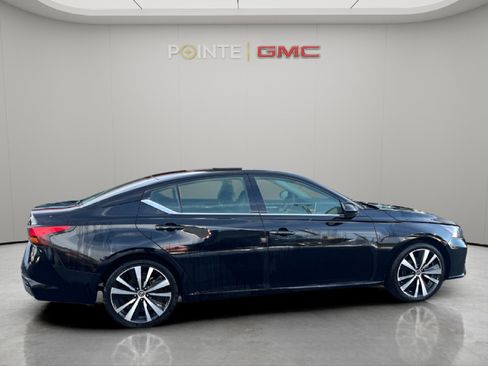 Used 2023 Nissan Altima 2.5 SR image 9
