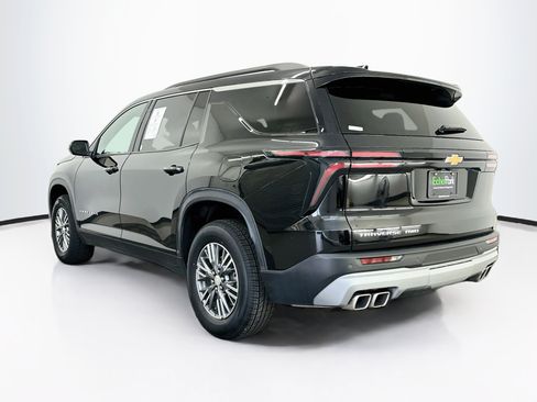 Used 2025 Chevrolet Traverse LT AWD/4WD image 5