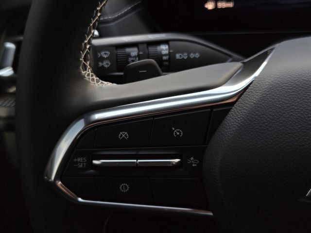 Used 2026 Chevrolet Traverse LT FWD image 28