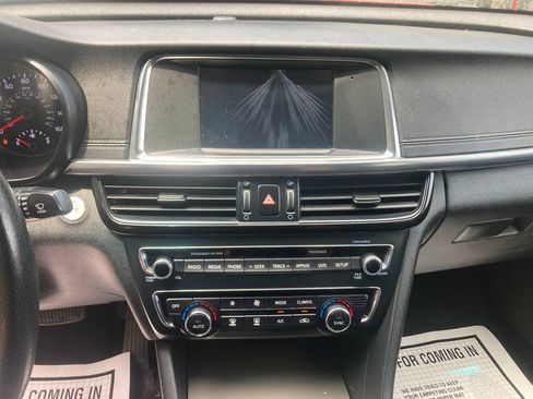 Used 2018 Kia Optima SX FWD image 23
