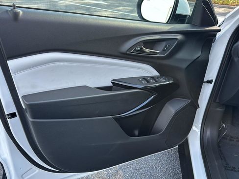 New 2026 Chevrolet Trax LT w/ Driver Confidence Package image 14