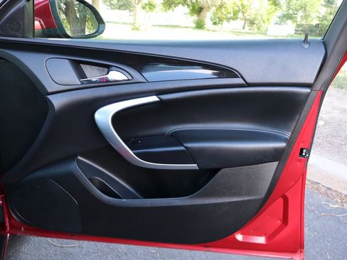 Used 2012 Buick Regal Premium image 26