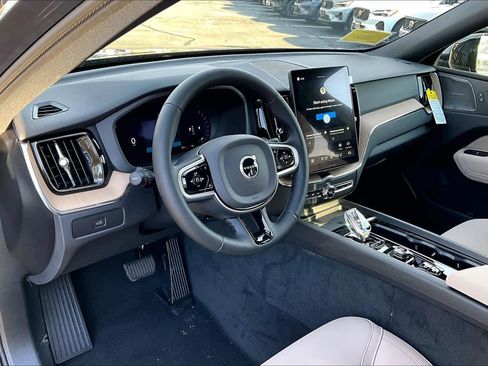 New 2026 Volvo XC60 B5 Plus w/ Protection Package Premier image 9