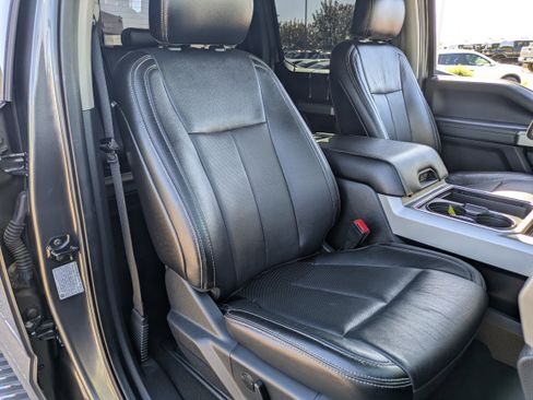 Used 2020 Ford F450 Lariat w/ Lariat Ultimate Package image 11