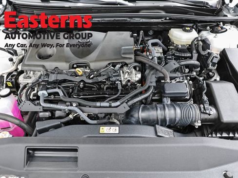 Used 2025 Toyota Camry SE w/ Convenience Package FWD image 7