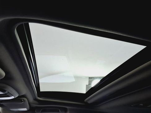 New 2025 Subaru Crosstrek 2.5i Limited w/ Crosstrek Mirror Package image 8