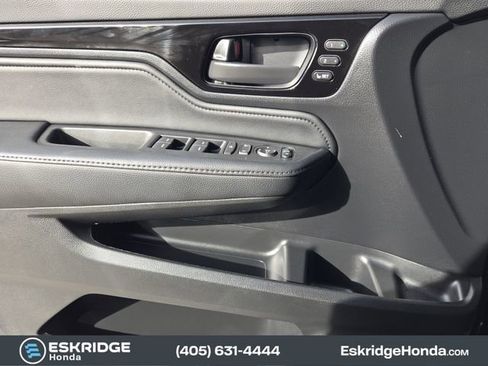 Used 2025 Honda Odyssey Touring image 25