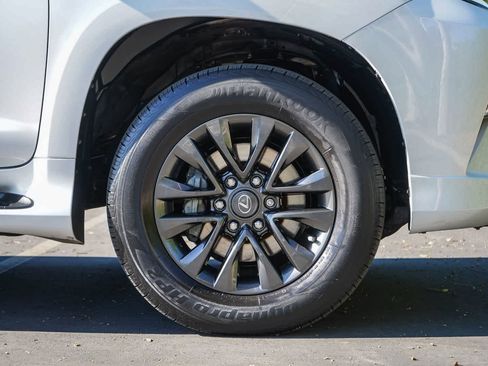 Used 2021 Lexus GX 460 Premium w/ Premium Plus Package AWD/4WD image 9
