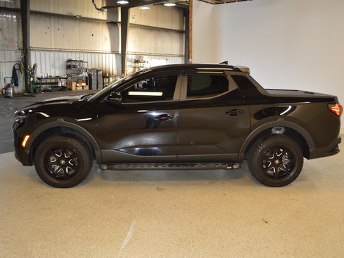 Used 2022 Hyundai Santa Cruz SEL Premium image 6