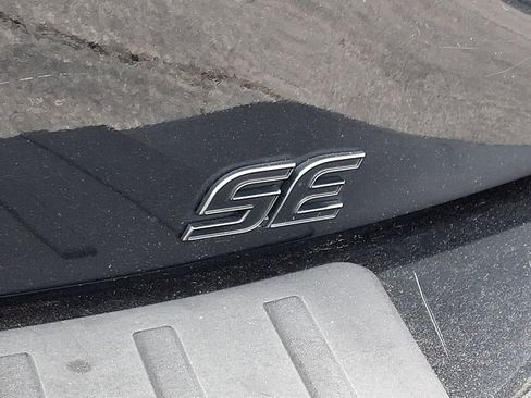 Used 2020 Toyota Corolla SE FWD image 31
