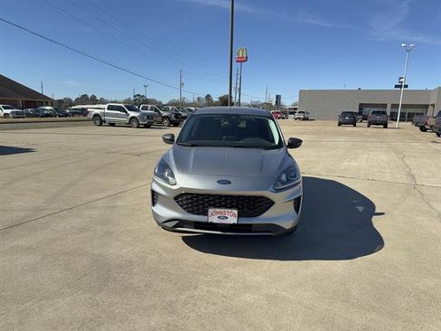 Used 2022 Ford Escape SE w/ Convenience Package image 3