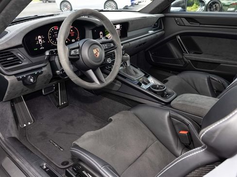 Used 2026 Porsche 911 GT3 RWD image 21