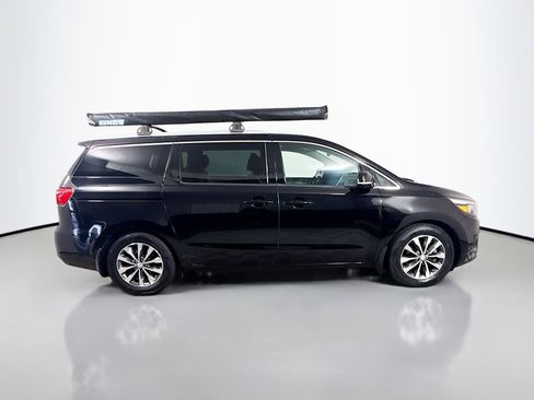Used 2018 Kia Sedona SX image 11