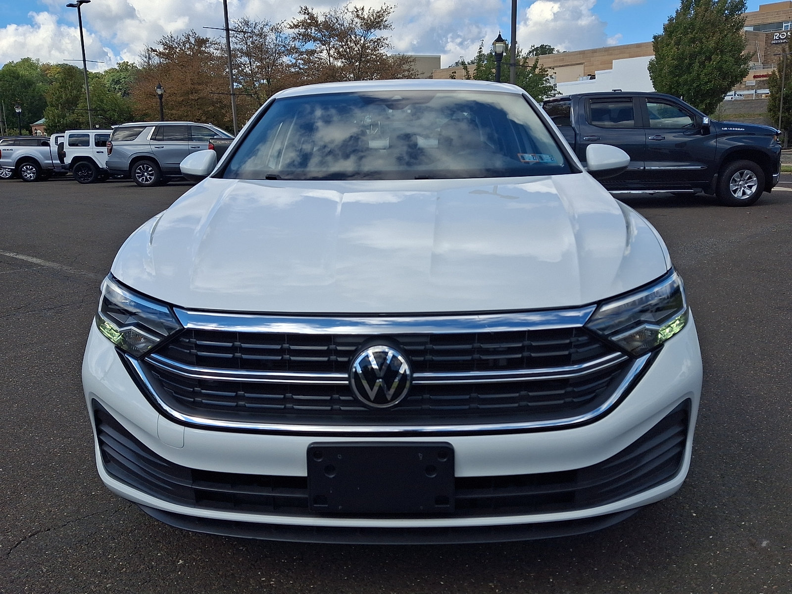 Used 2022 Volkswagen Jetta S w/ IQ.Drive Package FWD image 2