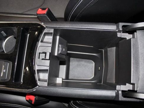 Used 2020 Ford Edge ST w/ Cold Weather Package image 16