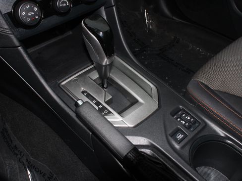 Used 2019 Subaru Crosstrek 2.0i Premium image 15