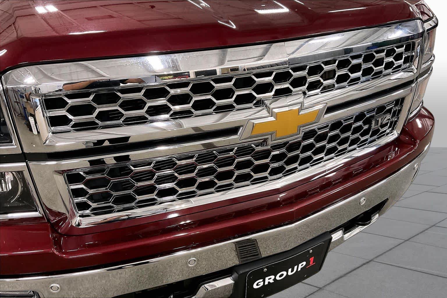 Used 2015 Chevrolet Silverado 1500 LTZ w/ LTZ Plus Package AWD/4WD image 29