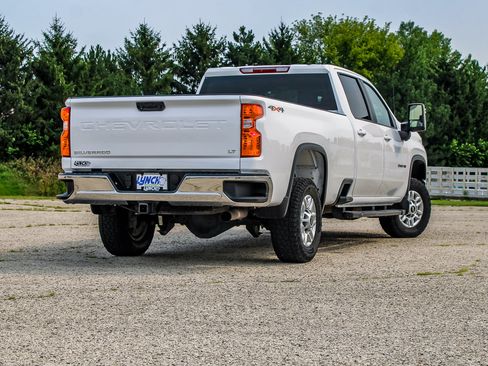 Used 2024 Chevrolet Silverado 2500 LT w/ Convenience Package AWD/4WD image 12