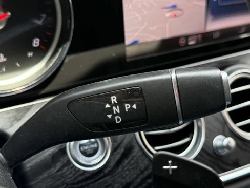 Used 2019 Mercedes-Benz E 300 4MATIC image 29